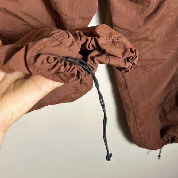 REI Women’s Brown Cargo Pants size 4 - Picture 11 of 13